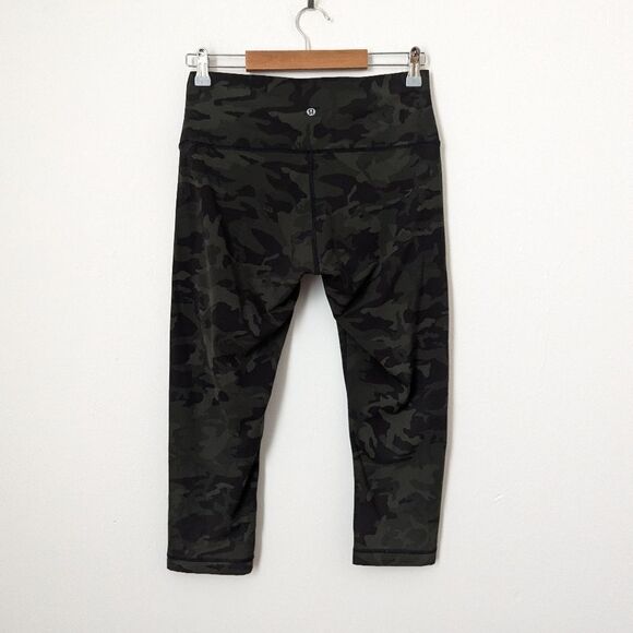 Lululemon gator green black incognito camo Wunder Under luxtreme crop leggings - Picture 5 of 6